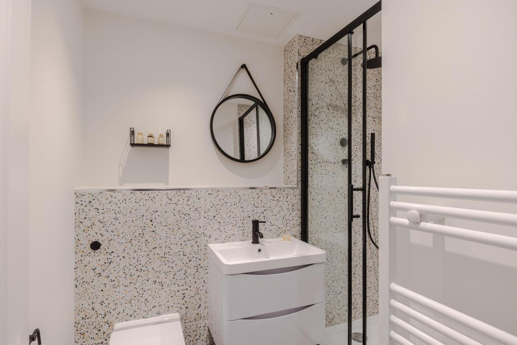 The Sensual Breeze - Fitzrovia - Frankie Says Appartement Londen Buitenkant foto